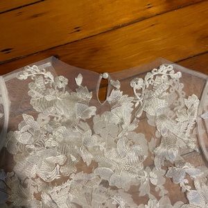 Lace ivory crop top